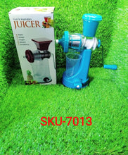 Multicolored juicer with strainer and detailed view of parts