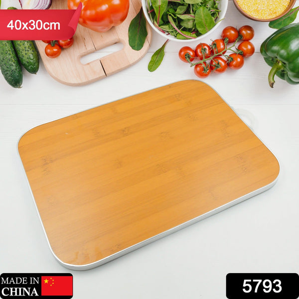 Steel vs wooden cutting board comparison for kitchen